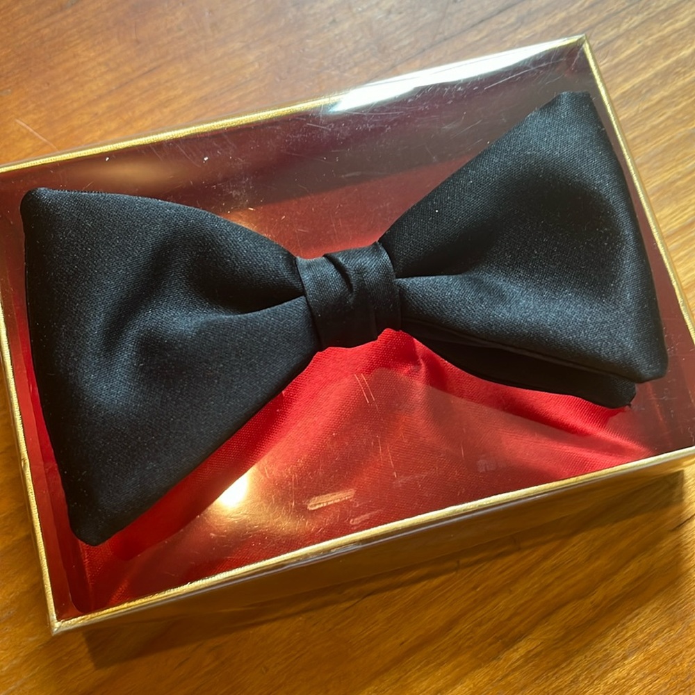 🆕 Bow tie